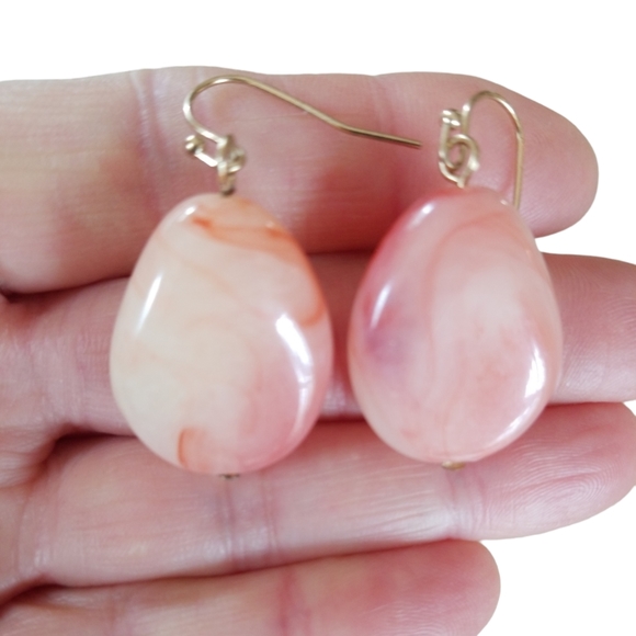 Vintage Coral Swirl Lucite Pierced Earrings - Picture 5 of 5